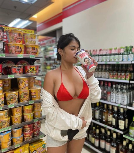 Hey Powpai exclusive actress gallery