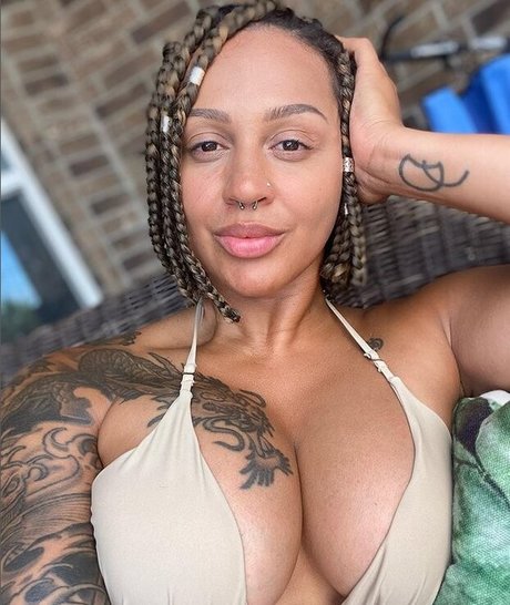 curvy shemale onlyfans sexy nude image
