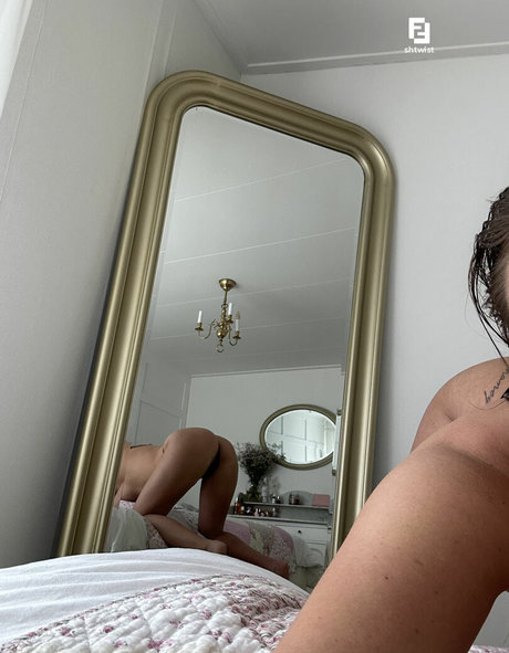 shtwist pornstar adult images