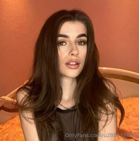 annie minor sexy actress img