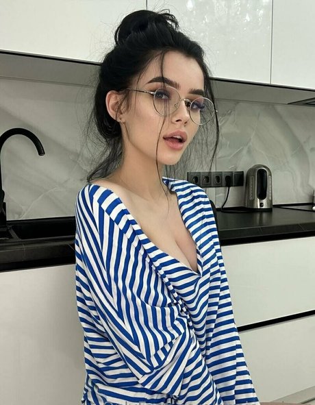 annie minor sexy star pic