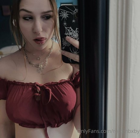 rottenbxby model high quality pics