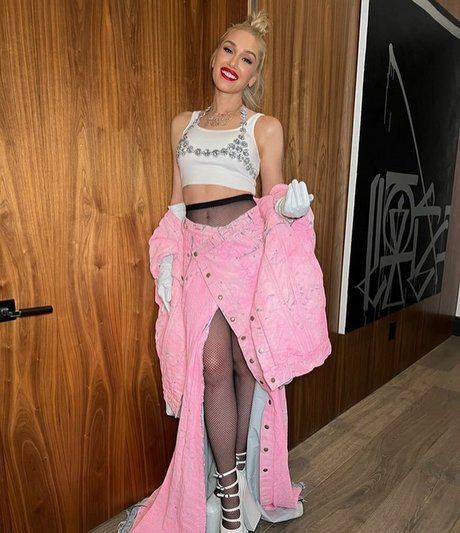 dildo onlyfans top picture