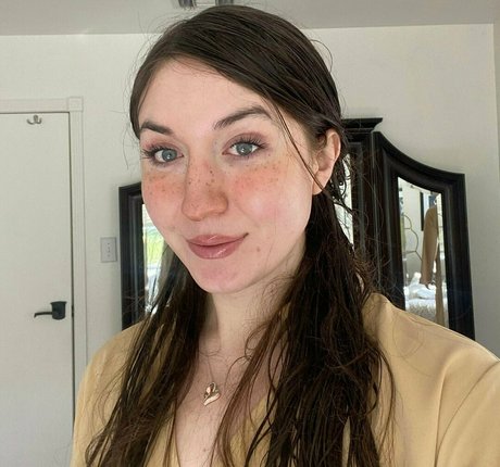 shemale cum in mouth onlyfans sex picture