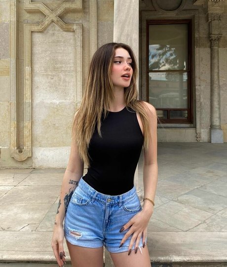 Melike Saygin high quality actress picture