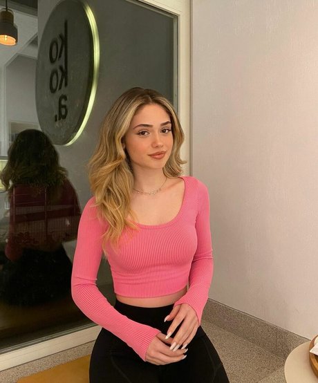 Melike Saygin nudes actress images