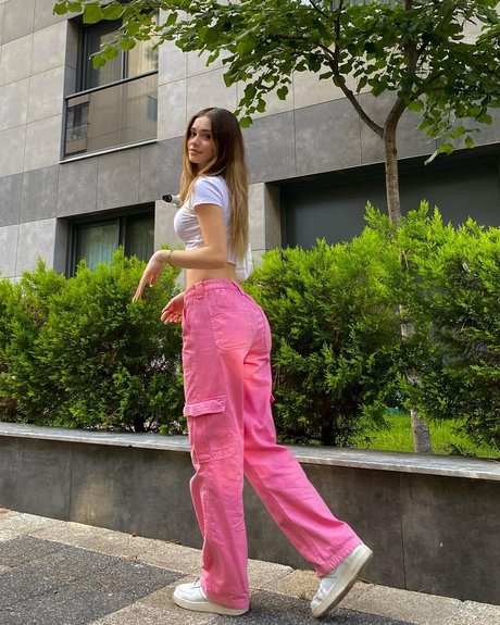 Melike Saygin sex actress picture