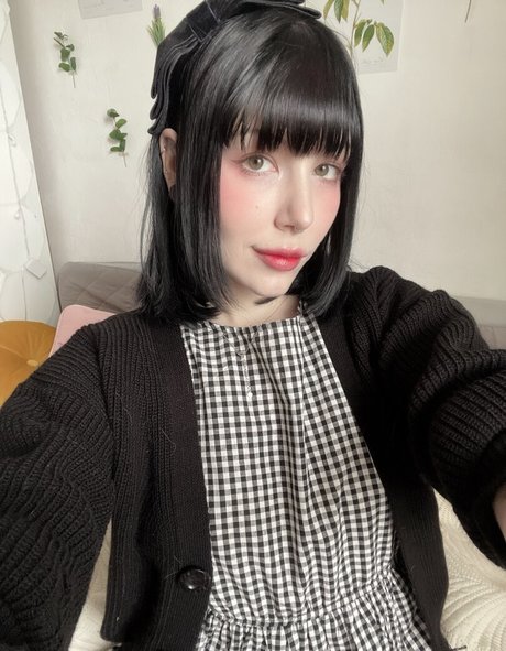 Megaplaygirl naked star image