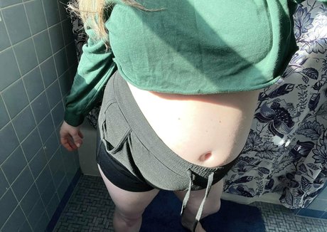 c anne sexy model image