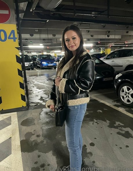 bellalittlefree22 best model photos