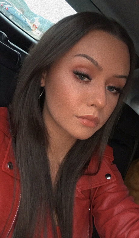 bellalittlefree22 pornstar nude images