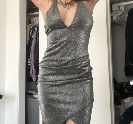 Mikah Tia model adult pics