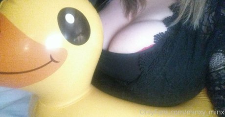 minxy minx naked star images