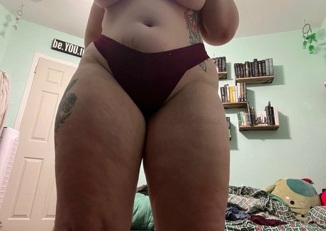 EarthenDruid nudes actress photos