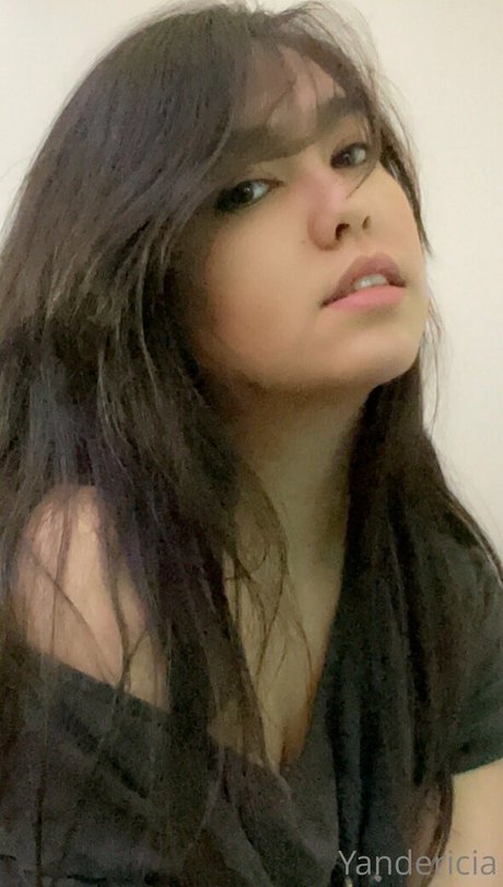 yandericia nude actress image