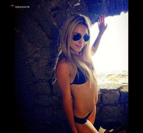 Madelyn Karoub nude actress pic