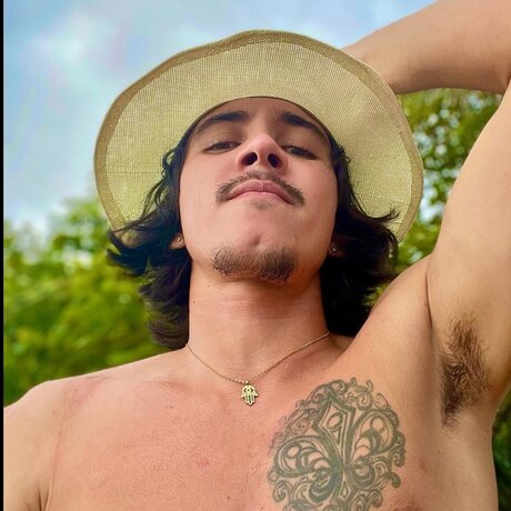 Brandon Toru o exclusive actress images