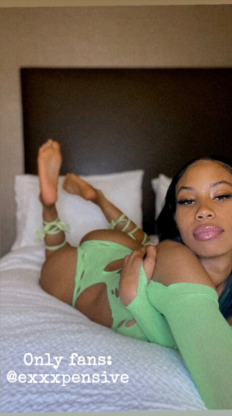 Exxxpen ive The Trophie_ model pornographic galleries