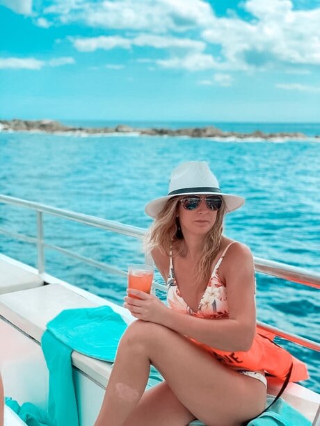 Little Hole model perfect image