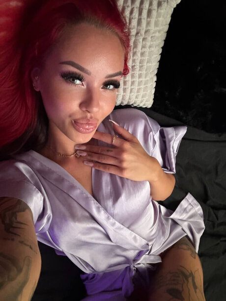 Hannah Feuer_ model pretty galleries