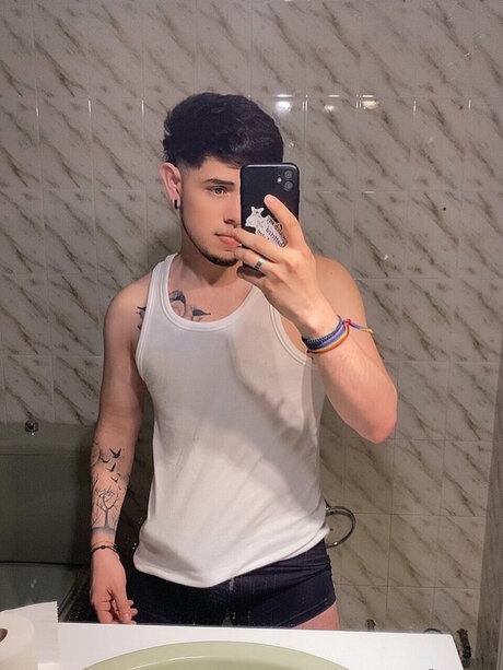 smile onlyfans beautiful naked photo