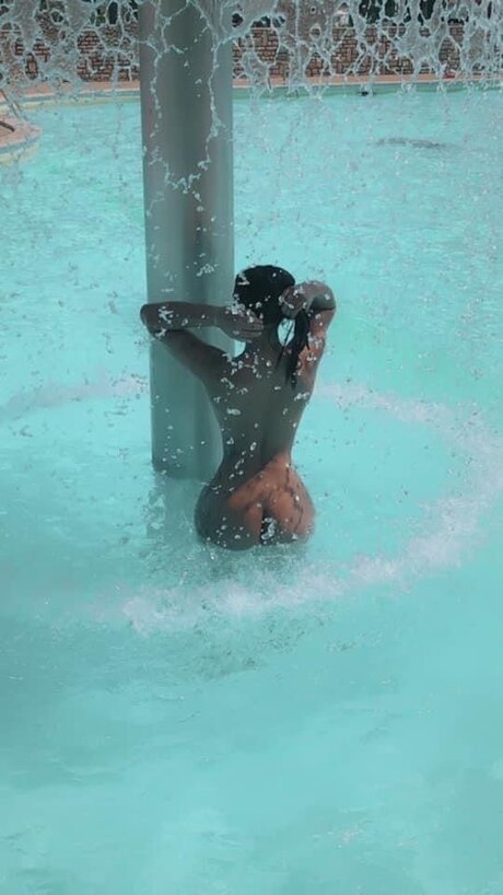 ZeyNep ELLEN pornstar pretty gallery