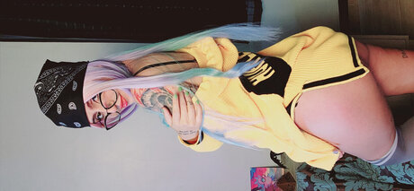 Babe Wolf model hd archive