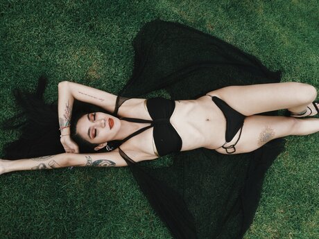 VonMon pornographic actress images