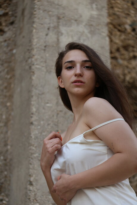 SexyCheshire nudes actress img