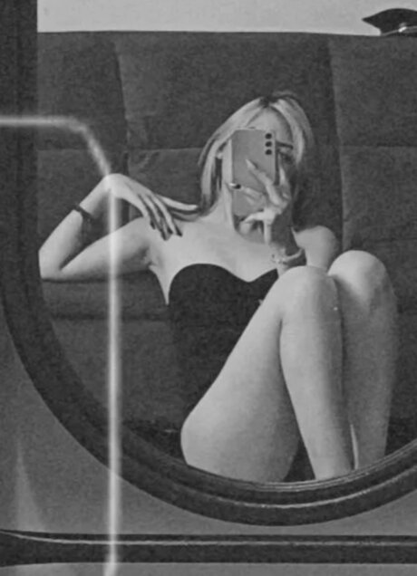 Hazel Moon porn star photos