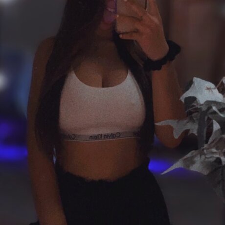 milf strip onlyfans hd pics