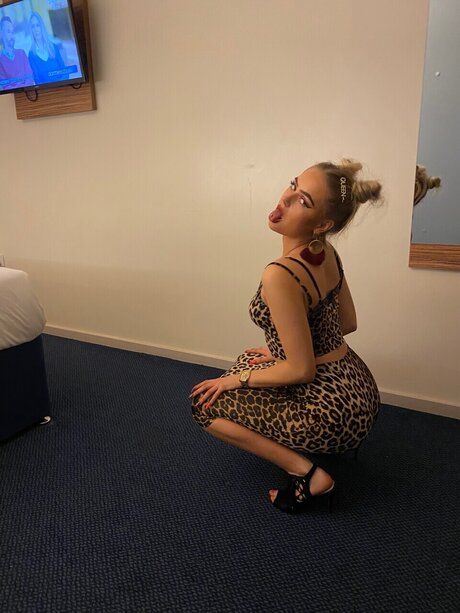 Monika Rusaite star art galleries