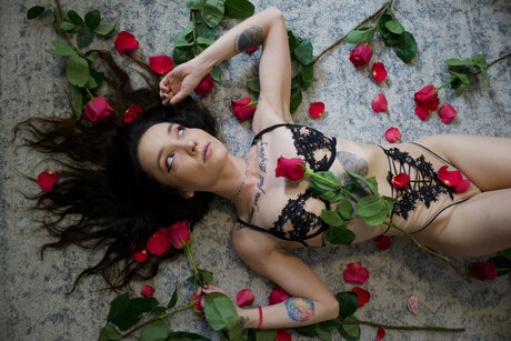 Carliezbad nudes actress archive