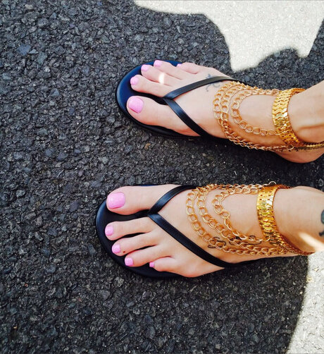 milf strip onlyfans hd pic