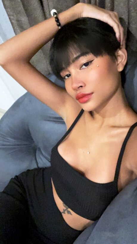 BabyZ pretty model photo