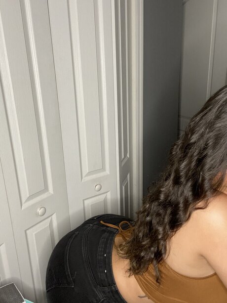 u81242289 model exclusive photos