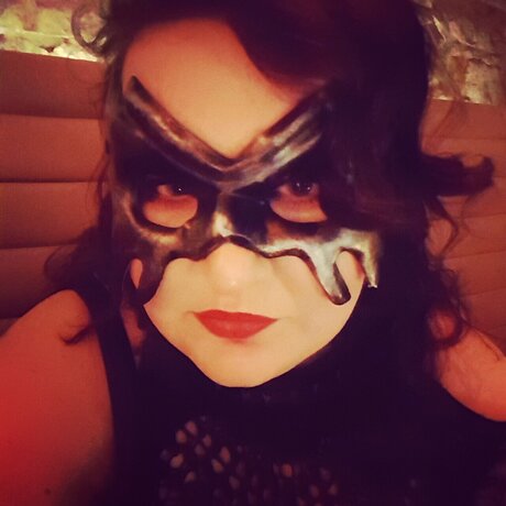 Lady Grace Plus model adult galleries