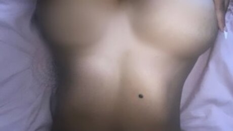 Cashmere model naked image