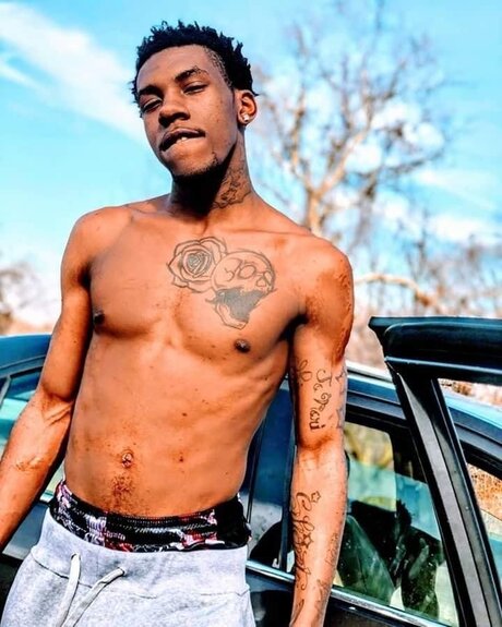 Biig D perfect model photos