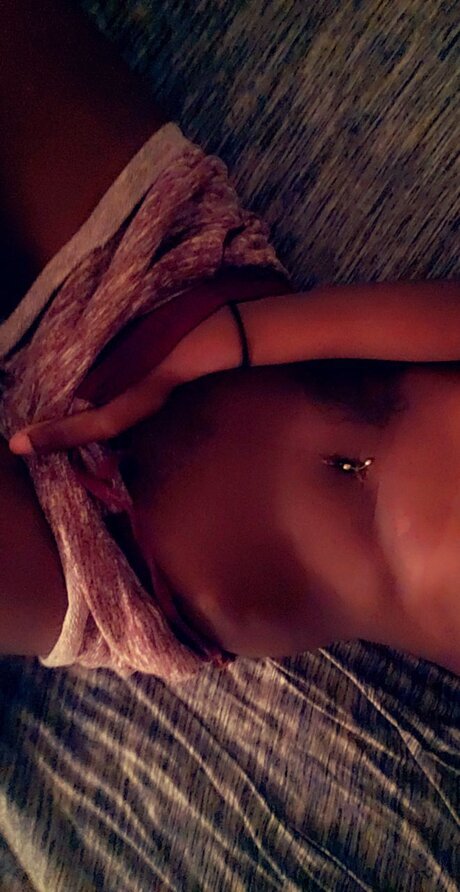 Mystress Que pornstar naked photos