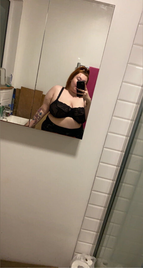 Niamh_ top model photo