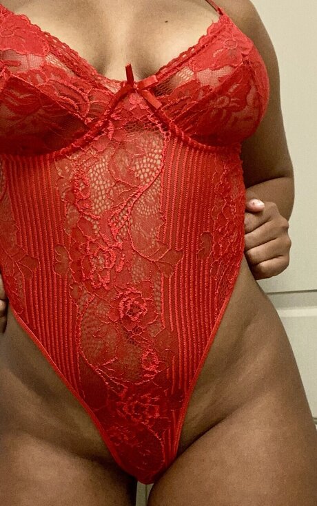 Whitney_ erotic model img