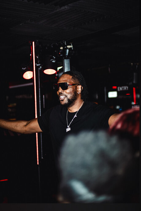 King Of The Melo Sea pornstar nude pic