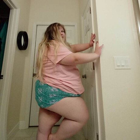 Pennie TOP 7 2 hd actress pics