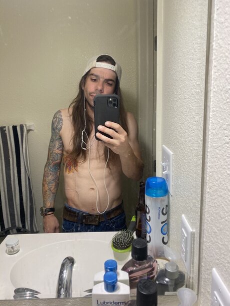 girl on girl onlyfans free nude pic