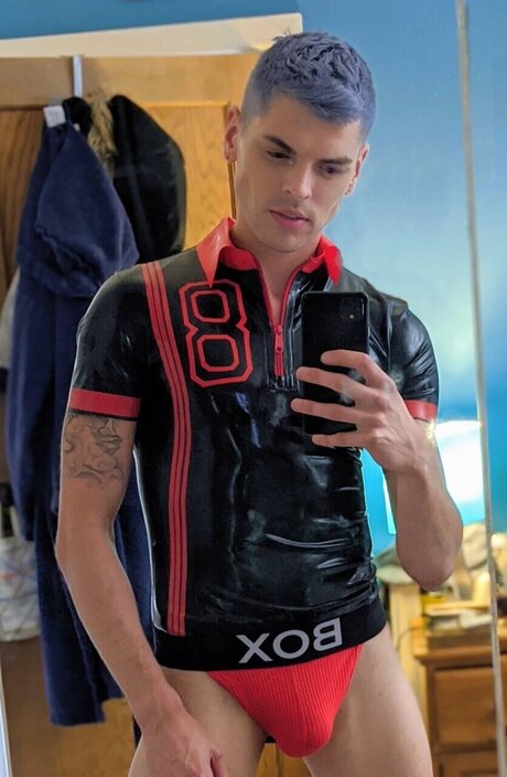 FFboi92 hot model pic