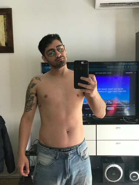 Patrick Abdul erotic actress pic