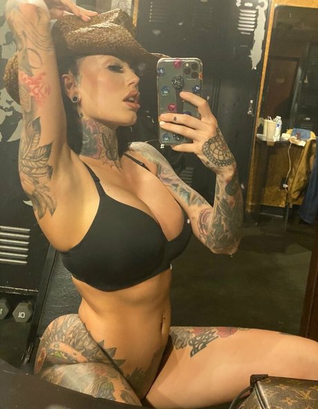 whitedovecries model nudes galleries