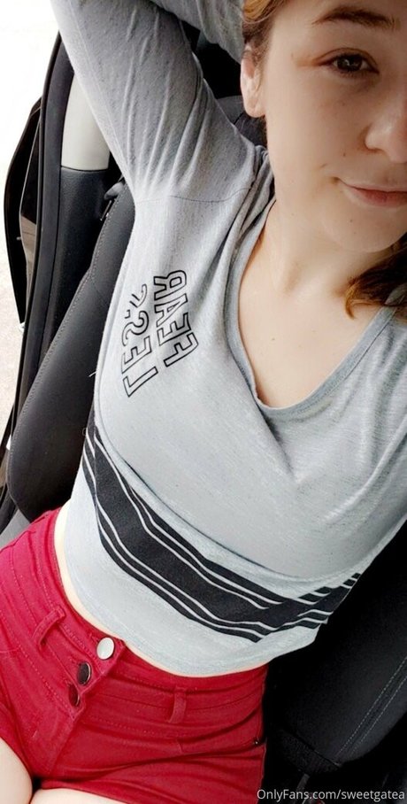 sweetgatea star sexy photo