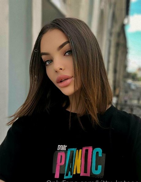 kitty kateee art star galleries